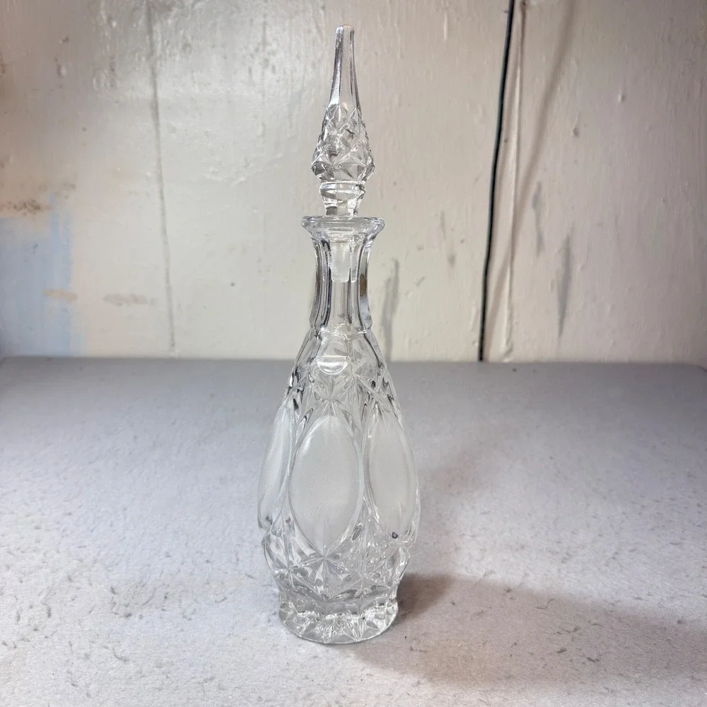 Unbranded Cut Crystal Decanter Clear Frosted Excellent Vintage Barware 15.5in